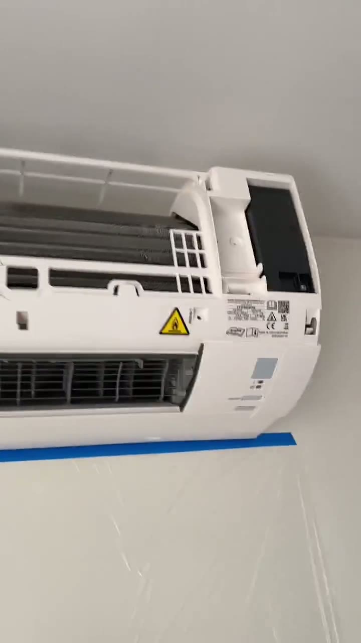 Nettoyage de climatisation en Sud Ardèche et Drôme provençale — Nettoyage complet d'un split Daikin à Lavilledieu